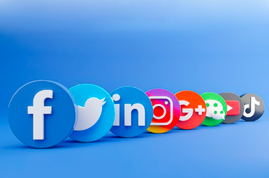 Social Media in the Modern World: Connecting People, Ideas, and Opportunities